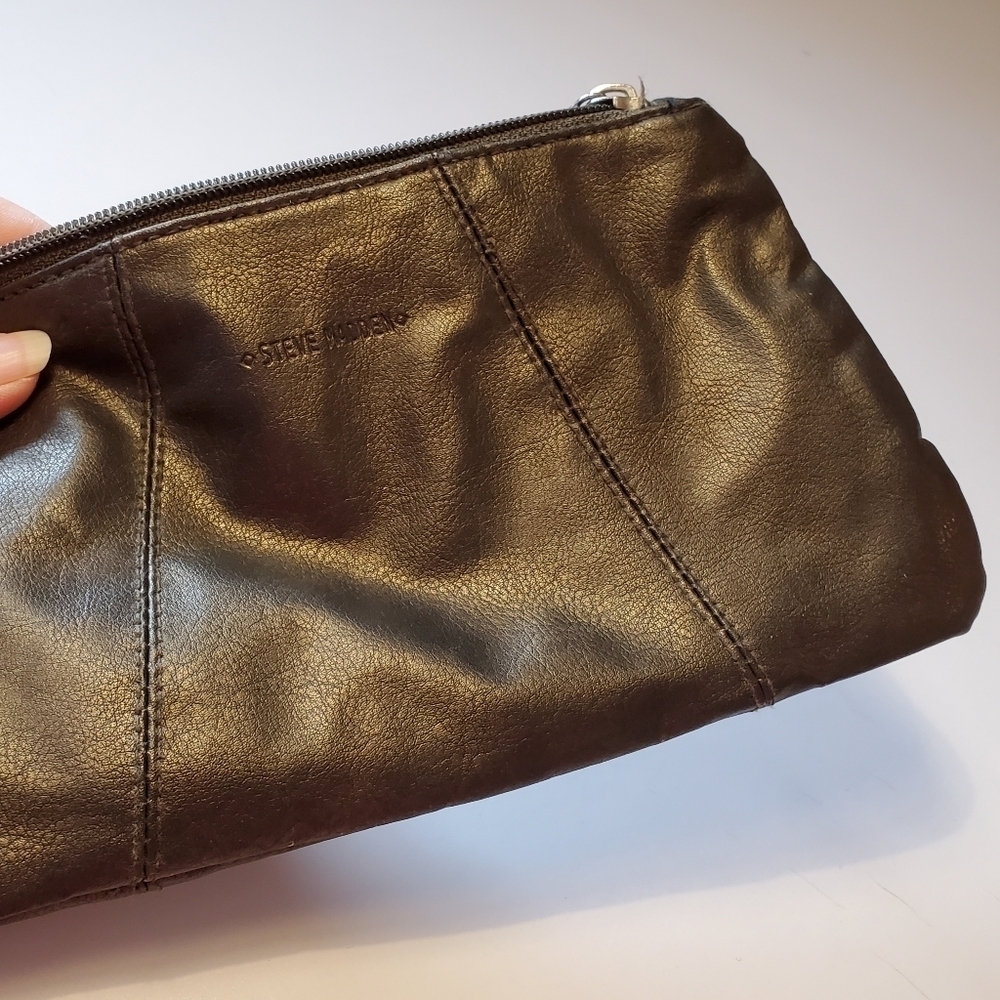 Steve Madden Metallic Geeen Wristlet Clutch - Picture 7 of 9